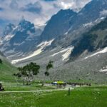 Visiting Kashmir in September: The Most Relaxing and Romantic Experience