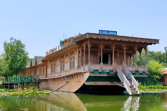 Khilona Houseboat
