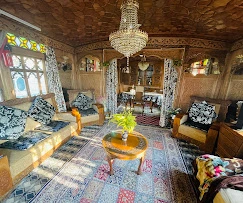 Young Park Houseboat - Luxury Nigeen Lake