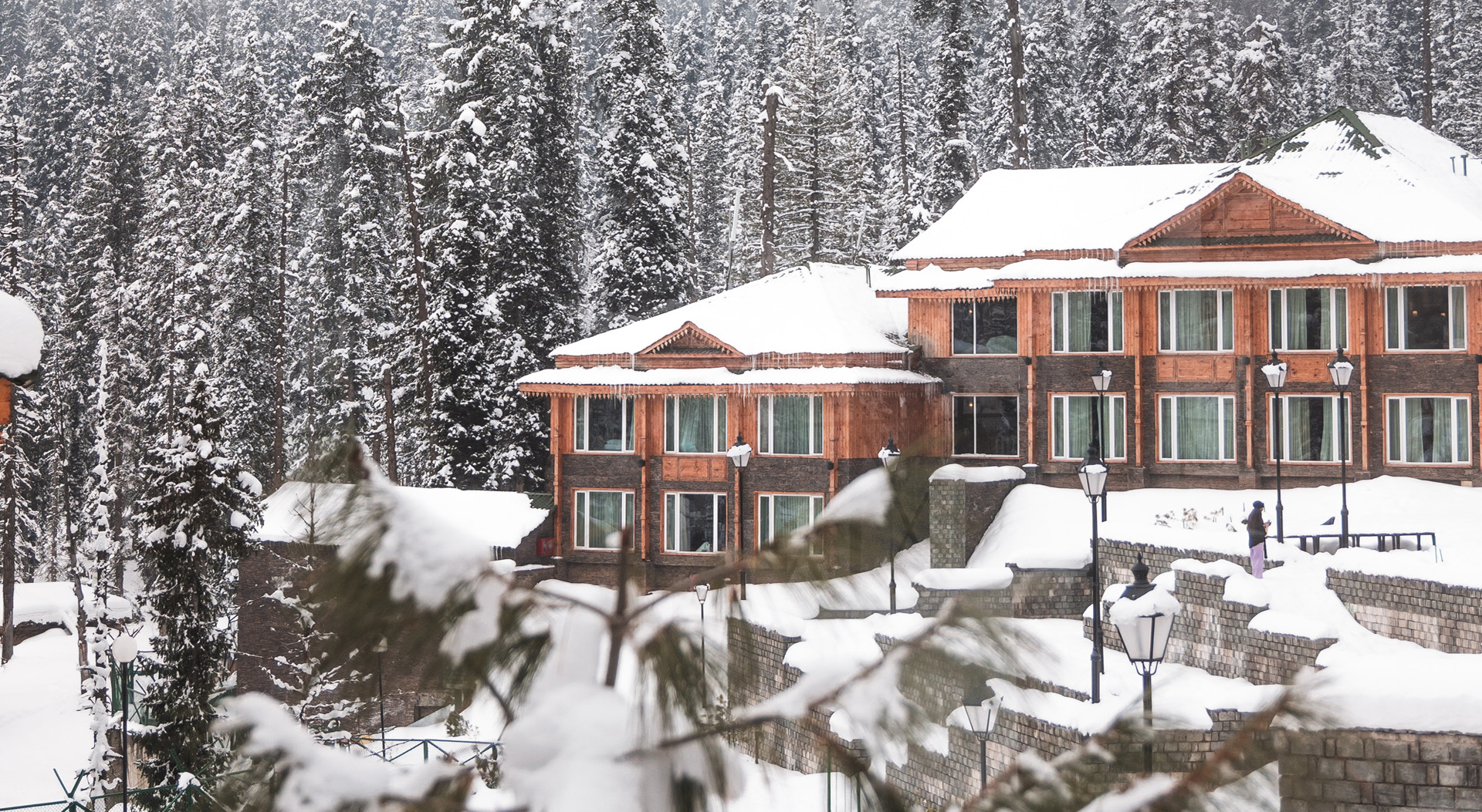 Gulmarg Hotel