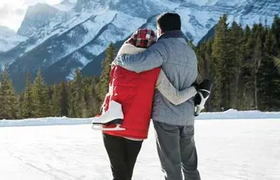 Romantic Kashmir honeymoon experience with luxury stays