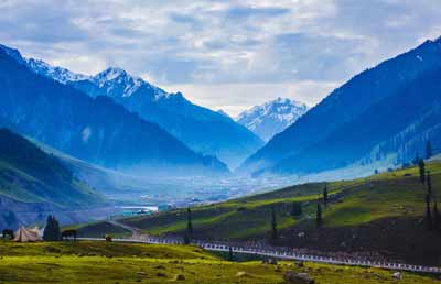 tour and travel operator in Kashmir